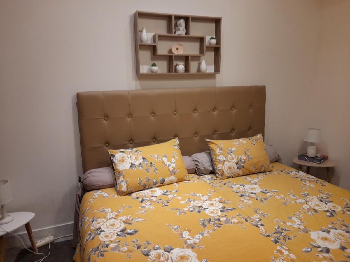 Bed and Breakfast Domaine Pastel Besson Exterior foto