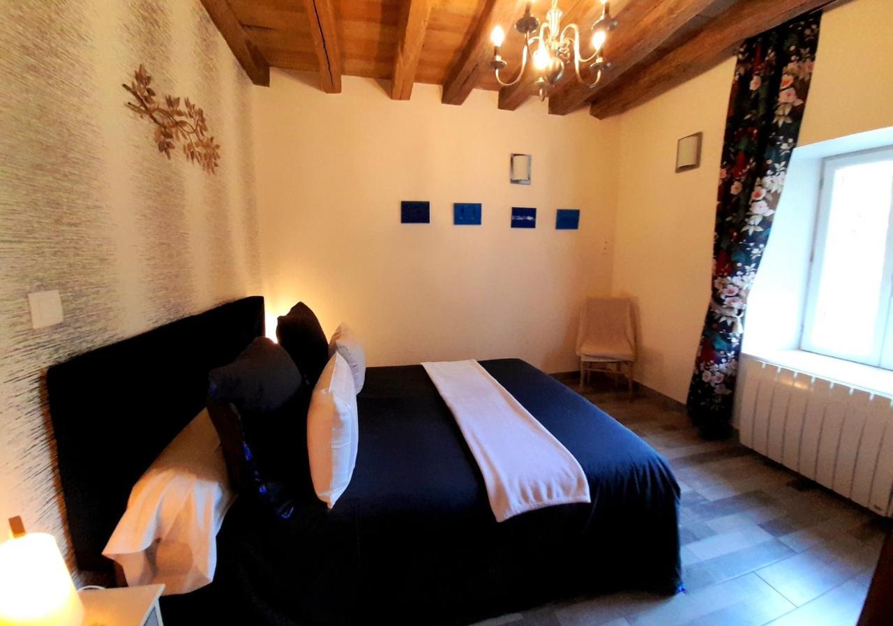 Bed and Breakfast Domaine Pastel Besson Exterior foto